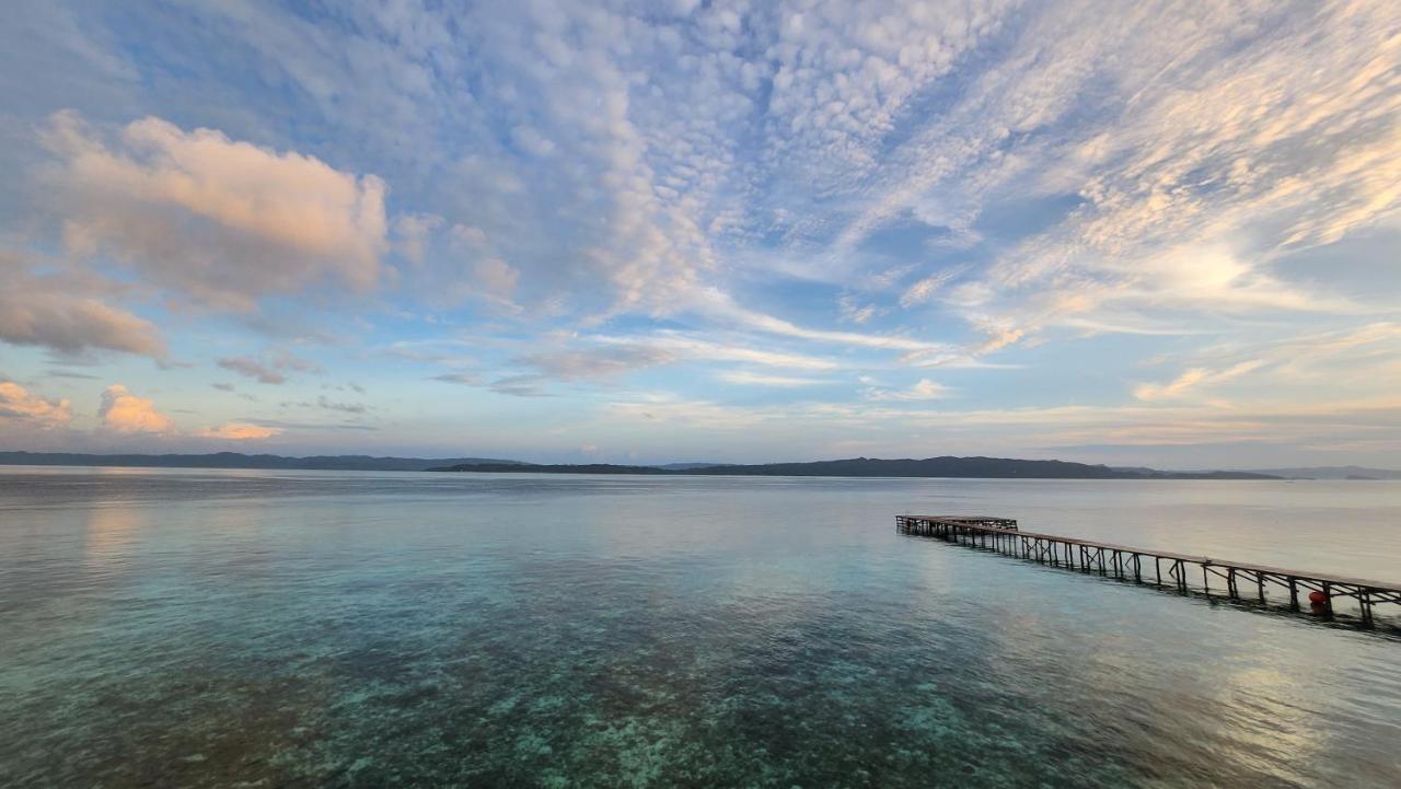 Terimakasih Homestay Pulau Mansuar 외부 사진